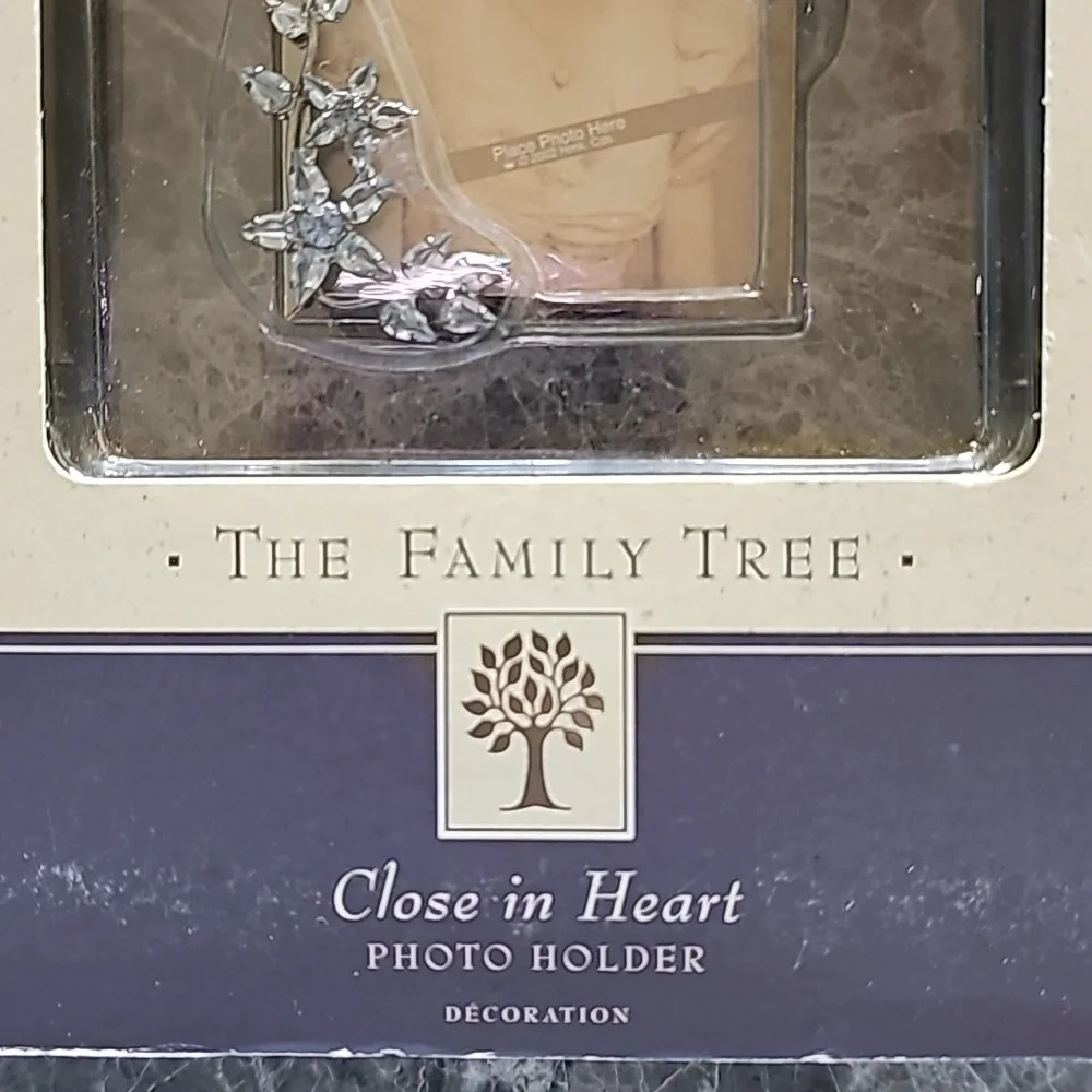Hallmark Keepsake Close In Heart Photo Holder Ornament Glass Metal Blue Gems